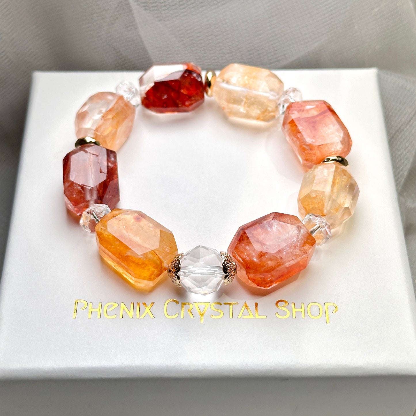 Hematoid Quartz Faceted Bracelet 錦鯉膠花切割款手串 | 手串 bracelet | 正面圖 front view