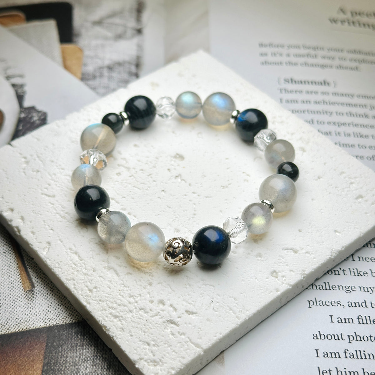 Labradorite Design Bracelet 拉長石設計手串 | 手串 bracelet | 正面圖 front view