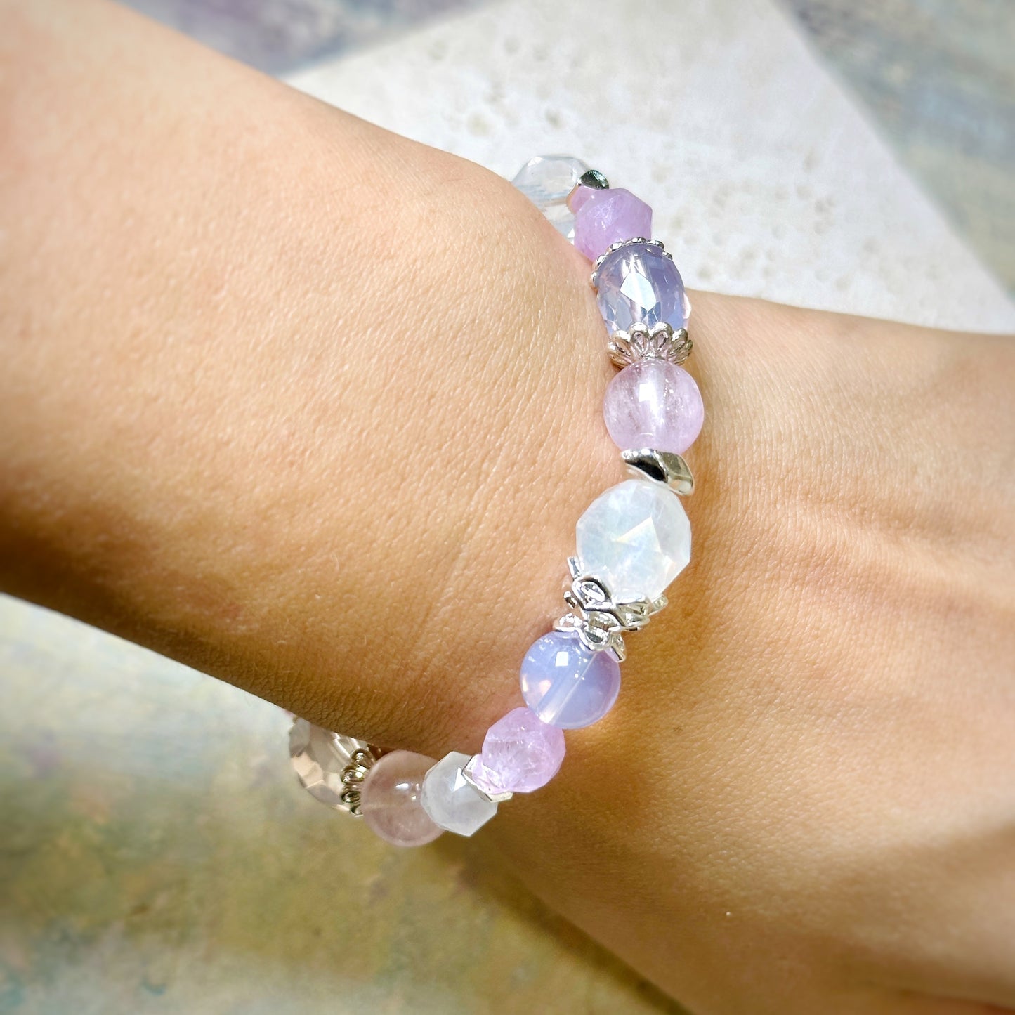 Lavender Quartz Moonstone Kunzite Blue Needle Quartz 紫玉晶 月亮石 紫鋰輝 藍針水晶 | 原礦 raw-crystal | 整體圖 full piece view