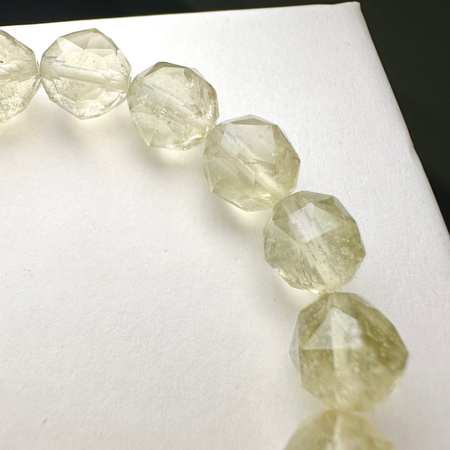 Libyan Gold Tektite Bracelet 利比亞黃金隕石手串 | 手串 bracelet | 紋理特寫 texture detail