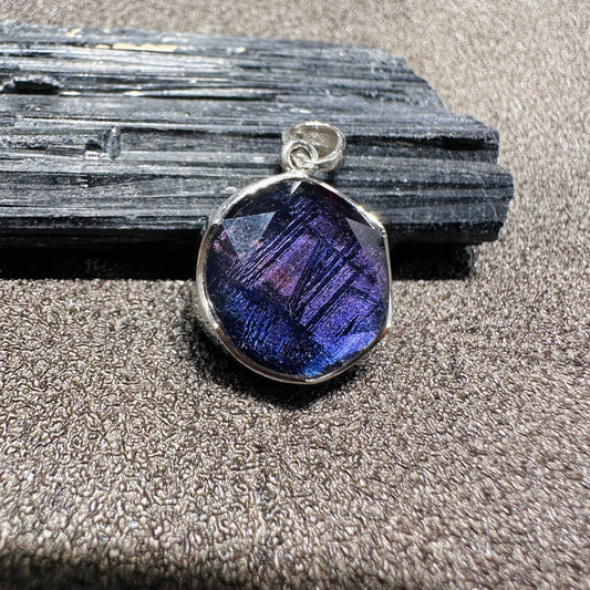 Meteorite Blue Star of David Pendant 天鐵藍色大衞星吊墜 | 吊墜 pendant | 正面圖 front view