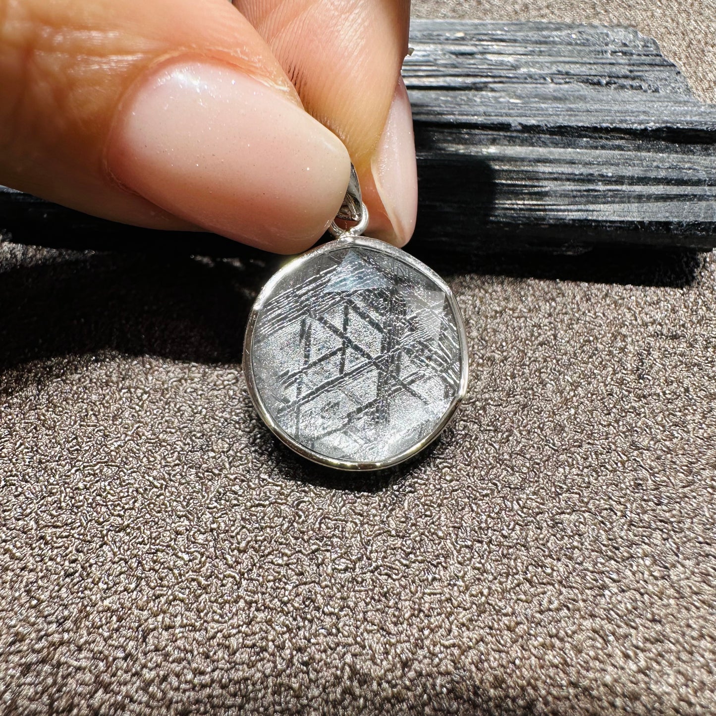 Meteorite Silver Star of David Pendant 天鐵銀色大衞星吊墜 | 吊墜 pendant | 紋理特寫 texture detail