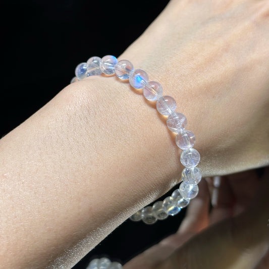 Moonstone Bracelet 印度藍光月亮石 | 手串 bracelet | 正面圖 front view