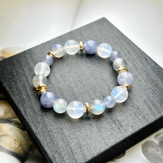 Moonstone Labradorite x Iolite Design Bracelet 月亮石x拉長石x堇青石 設計手串 | 手串 bracelet | 正面圖 front view