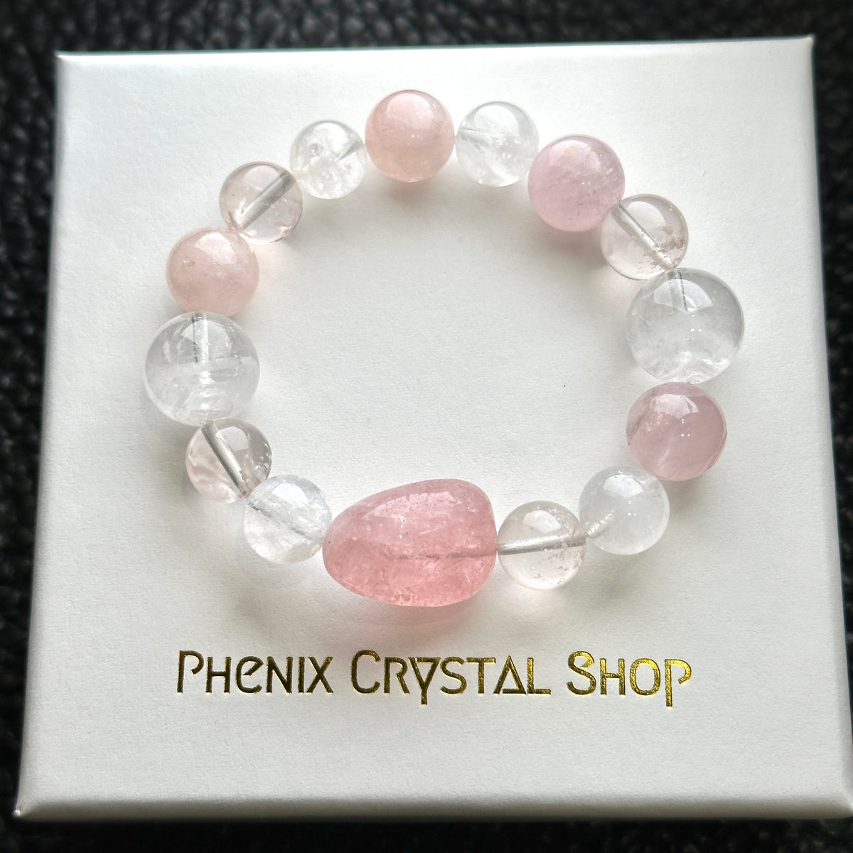 Morganite x White Phantom x Cherry Blossom Quartz Bracelet 摩根石 白幽靈 櫻花粉晶 手串 | 手串 bracelet | 細節特寫 close up detail