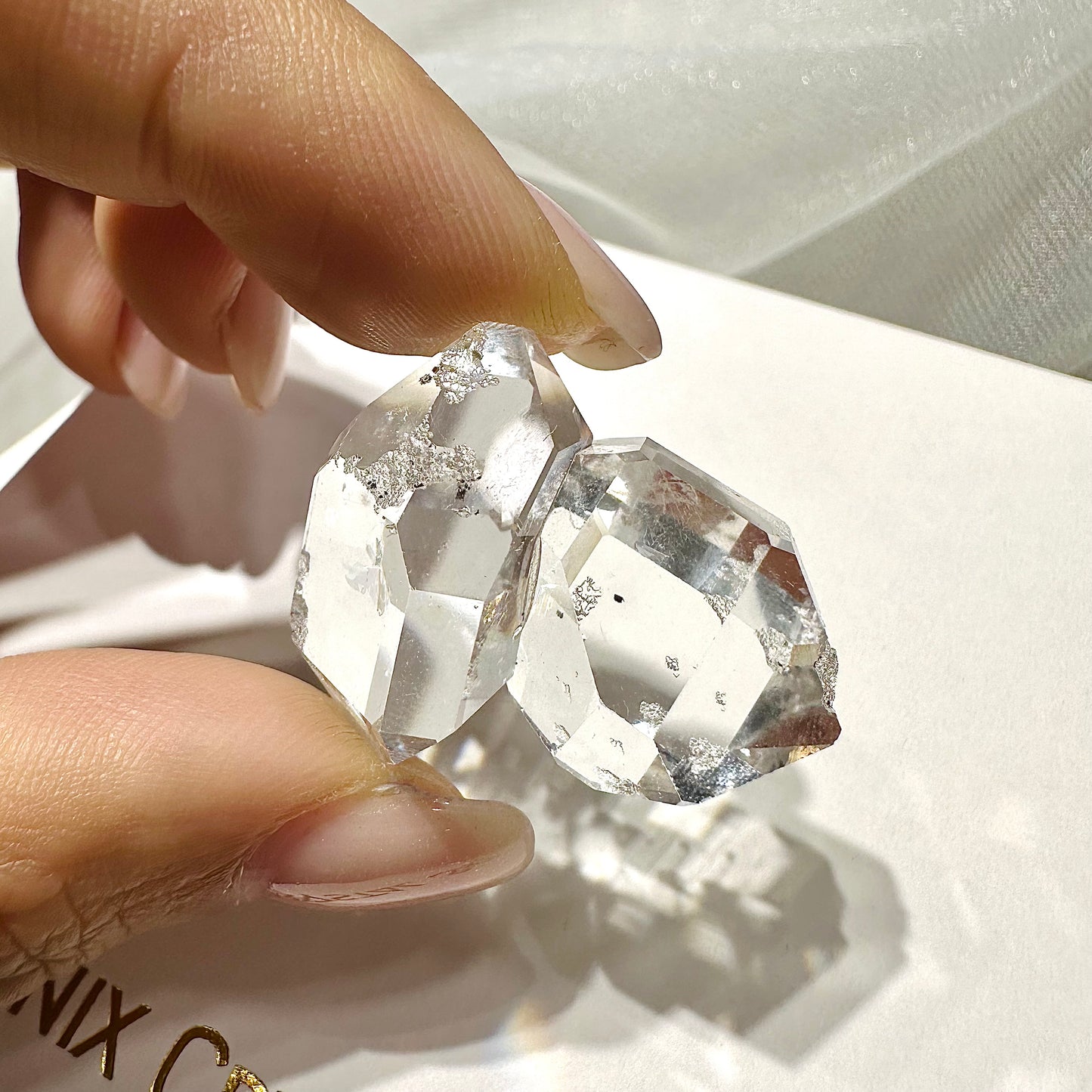 New York Herkimer Diamond 美國閃靈鑽 | 原礦 raw-crystal | 整體圖 full piece view