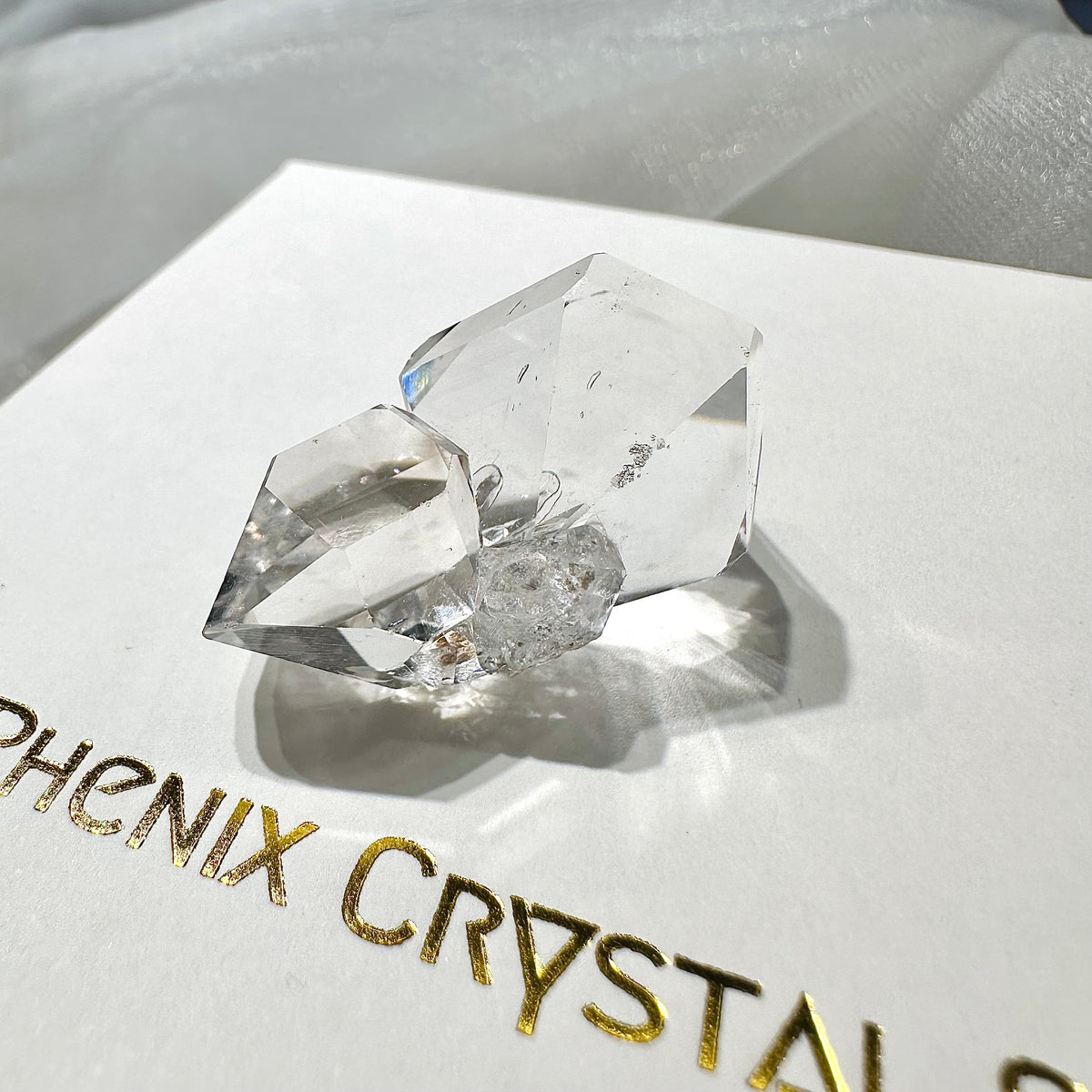 New York Herkimer Diamond 美國閃靈鑽 | 原礦 raw-crystal | 細節特寫 close up detail