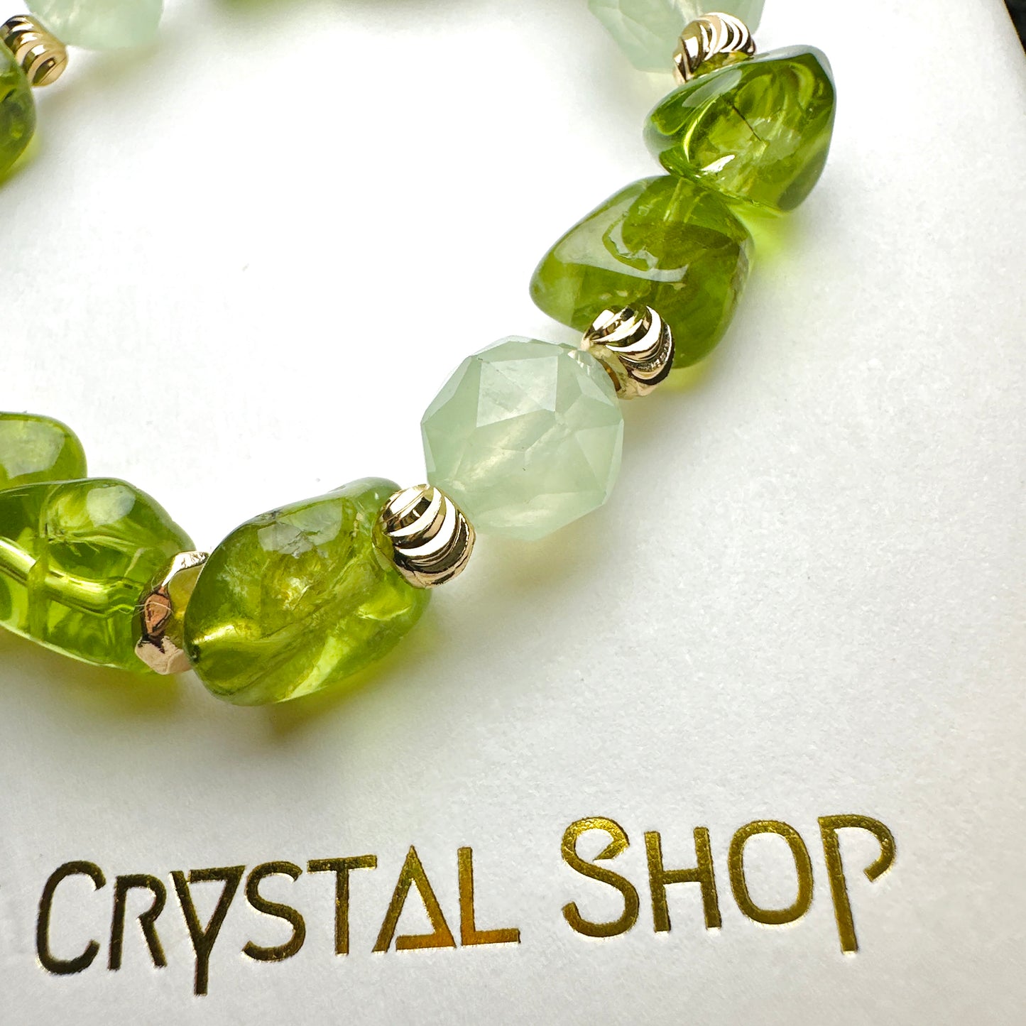 Peridot x Prehnite 橄欖石 葡萄石 | 原礦 raw-crystal | 紋理特寫 texture detail