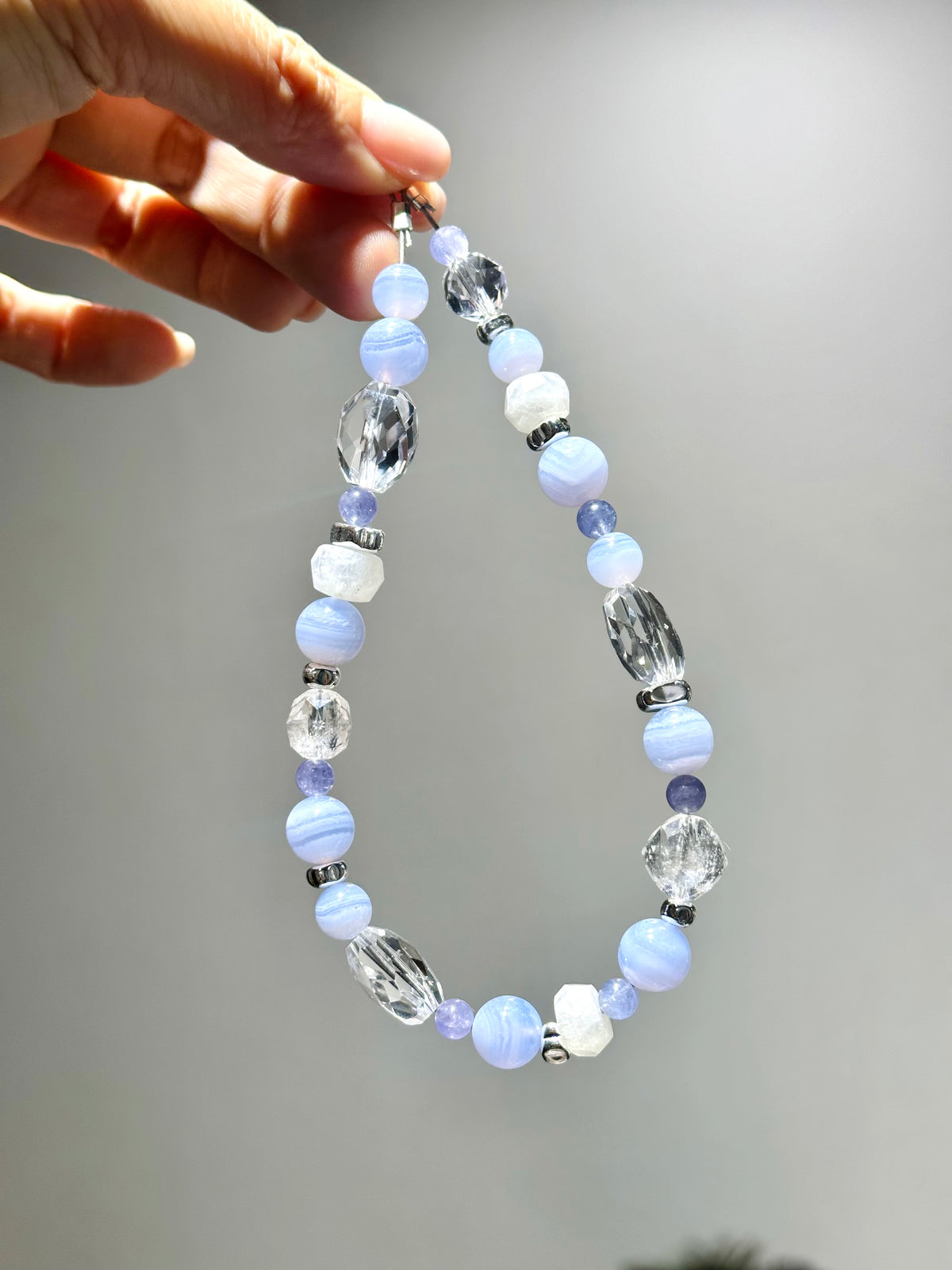 Phone Strap - Blue Lace Agate Moonstone Tanzanite Clear Quartz 電話繩 | 電話繩 phone-strap | 正面圖 front view