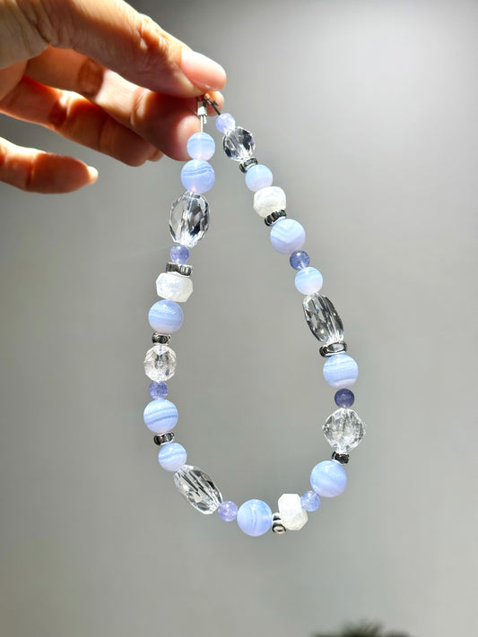 Phone Strap - Blue Lace Agate Moonstone Tanzanite Clear Quartz 電話繩 | 電話繩 phone-strap | 正面圖 front view