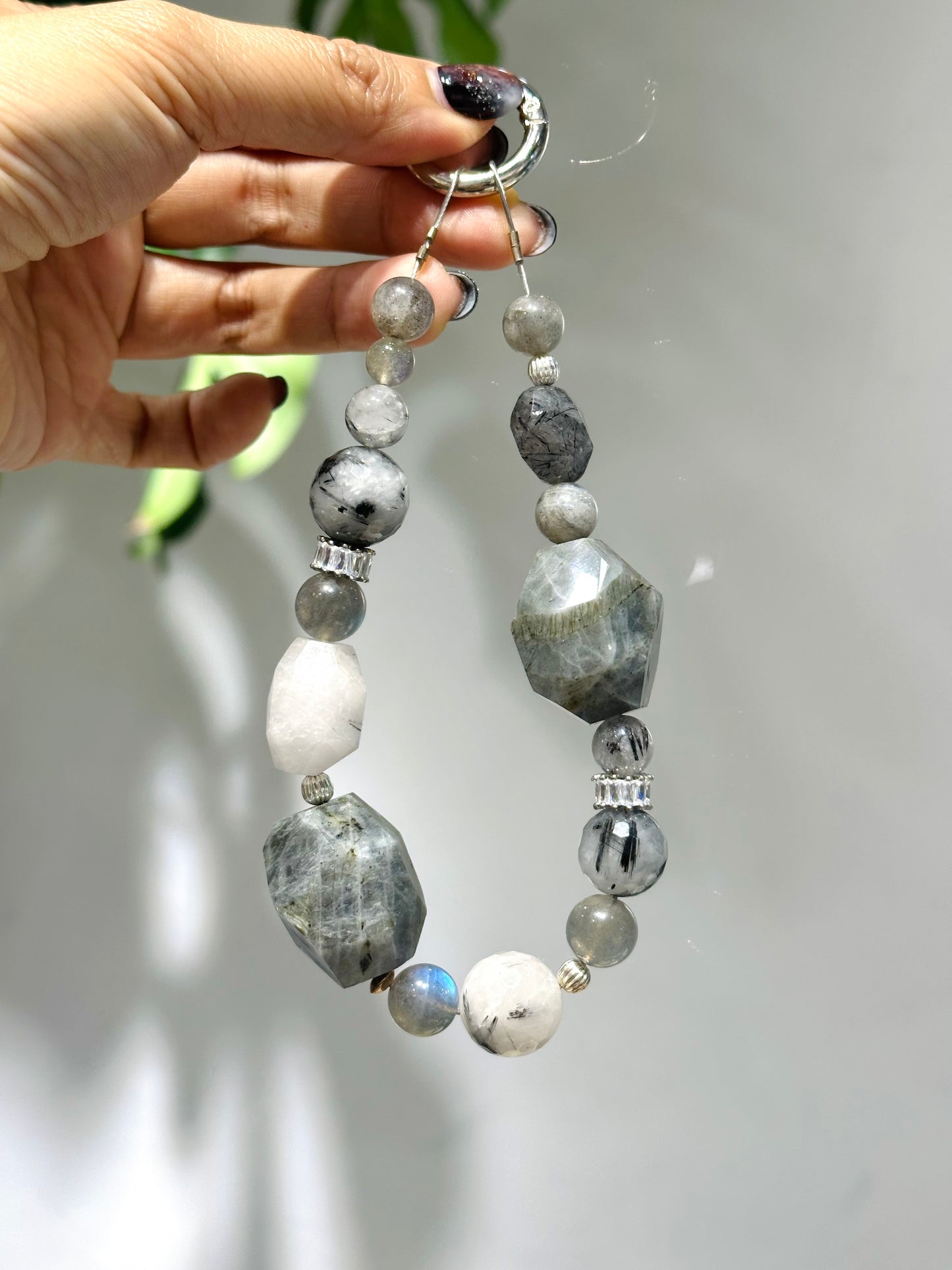 Phone Strap - Labradorite Black Rutilated 電話繩 | 電話繩 phone-strap | 正面圖 front view