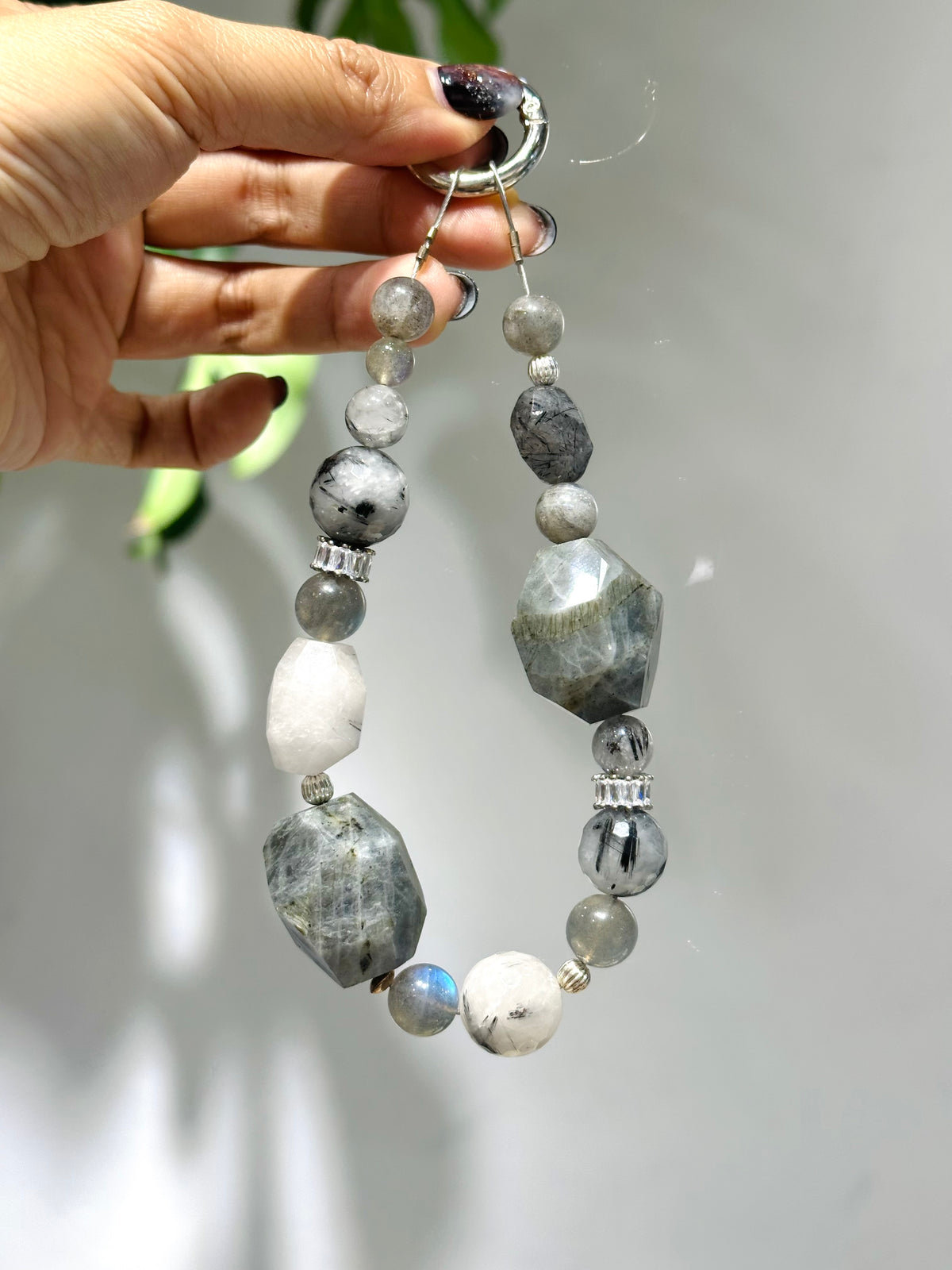 Phone Strap - Labradorite Black Rutilated 電話繩 | 電話繩 phone-strap | 正面圖 front view