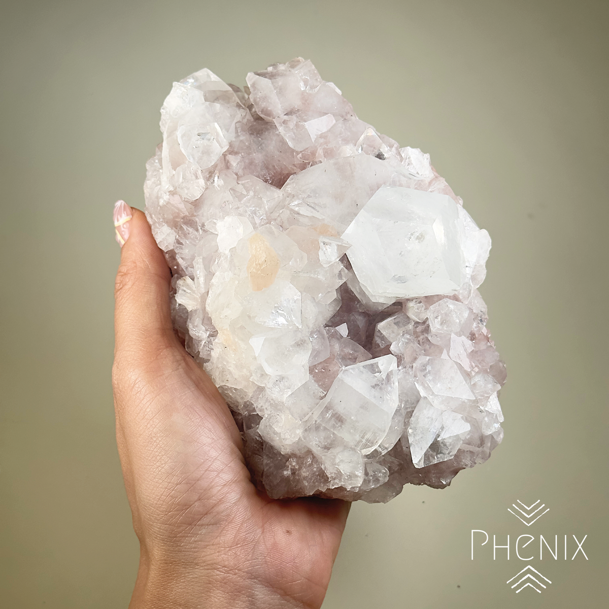 Pink Apophyllite 粉紅魚眼石 | 原礦 raw-crystal | 側面角度 side angle