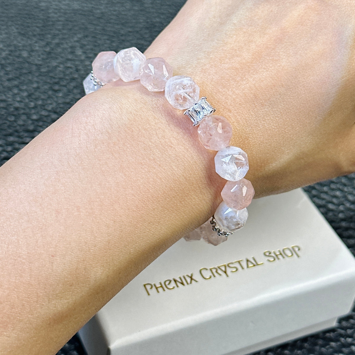 Pink Morganite x Sakura Rose Quartz 粉摩根石x粉晶x櫻花粉晶 | 原礦 raw-crystal | 紋理特寫 texture detail