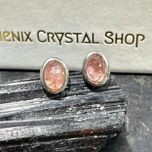 Pink Tourmaline Oval Earrings 粉紅碧璽耳釘橢圓形 | 耳飾 earrings | 正面圖 front view