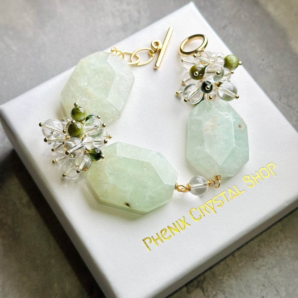 Prehnite Green Tourmaline Clear Quartz Bracelet 葡萄石 綠碧璽 白水晶 手鏈 | 手串 bracelet | 側面角度 side angle