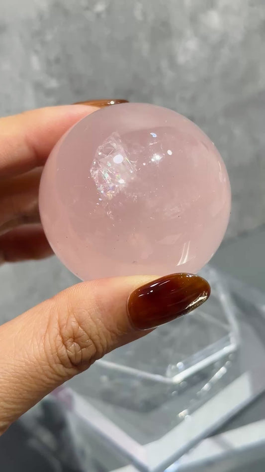 Rose Quartz Sphere 星光粉晶球 4.7cm