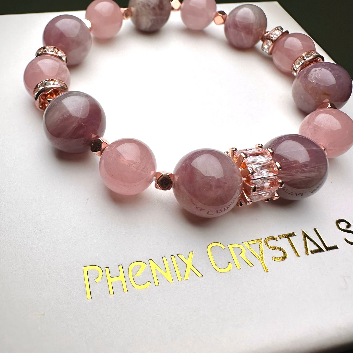 Purple Rose Quartz Mix 紫粉晶設計款手串 | 手串 bracelet | 側面角度 side angle