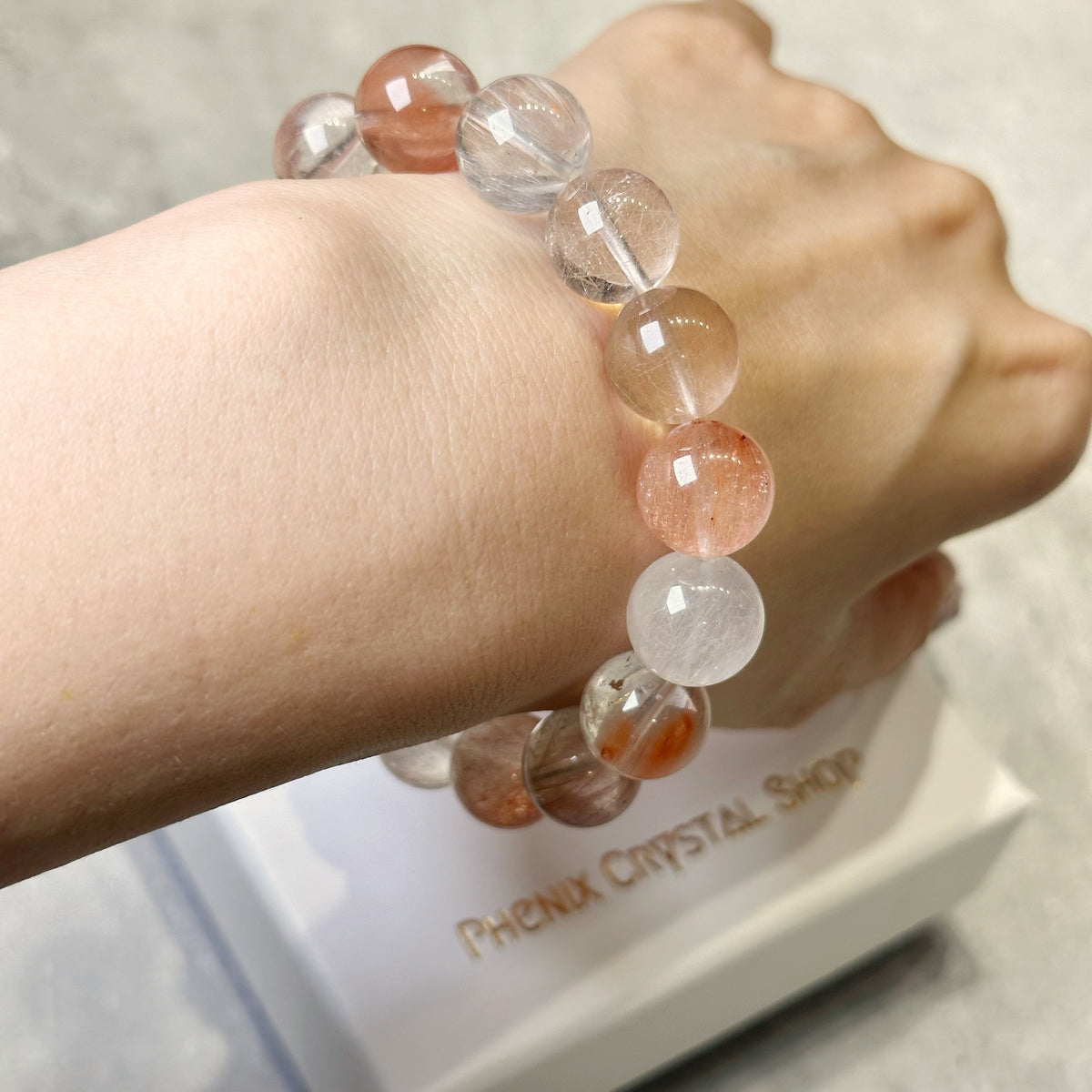 Rabbit Hair Quartz 兔毛水晶 | 原礦 raw-crystal | 整體圖 full piece view