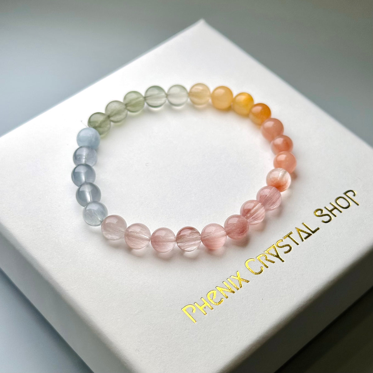 Rainbow Rabbit Hair Quartz 彩虹兔毛手串 | 手串 bracelet | 細節特寫 close up detail