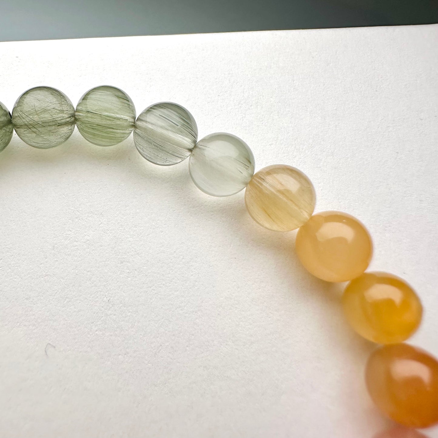 Rainbow Rabbit Hair Quartz 彩虹兔毛手串 | 手串 bracelet | 整體圖 full piece view