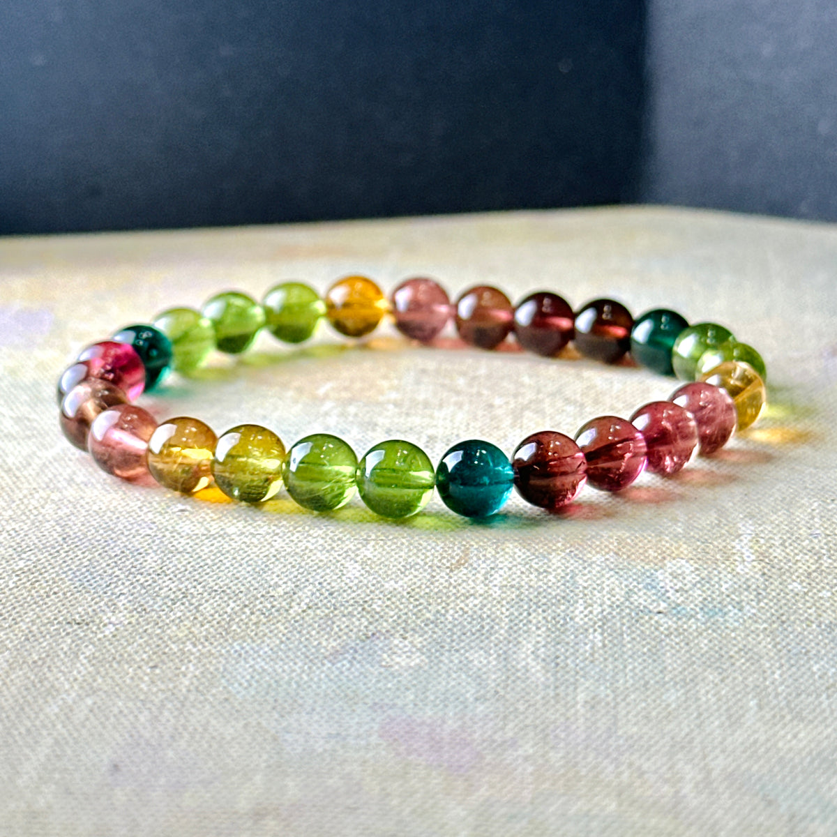 Rainbow Tourmaline 彩虹碧璽 | 原礦 raw-crystal | 正面圖 front view