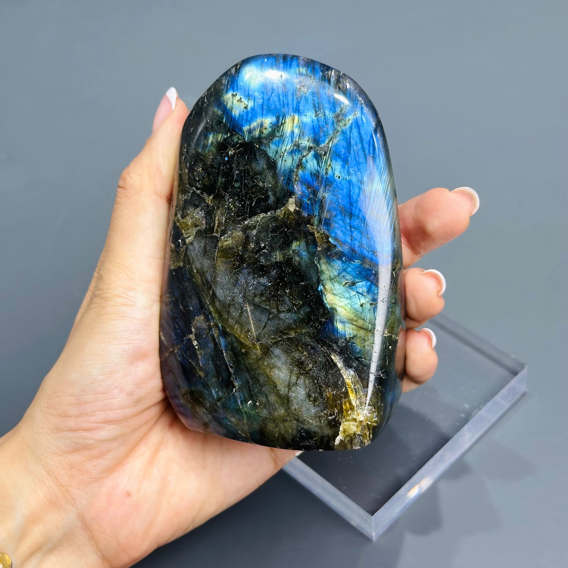 拉長石 | 原礦 raw-crystal | 正面圖 front view