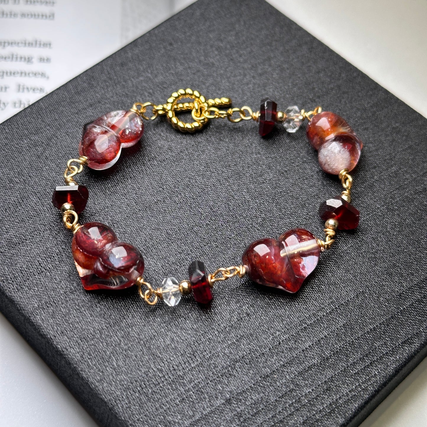 Red Hematoid Garnet Skeleton Bracelet 紅錦鯉 石榴石 手鏈 | 手串 bracelet | 正面圖 front view