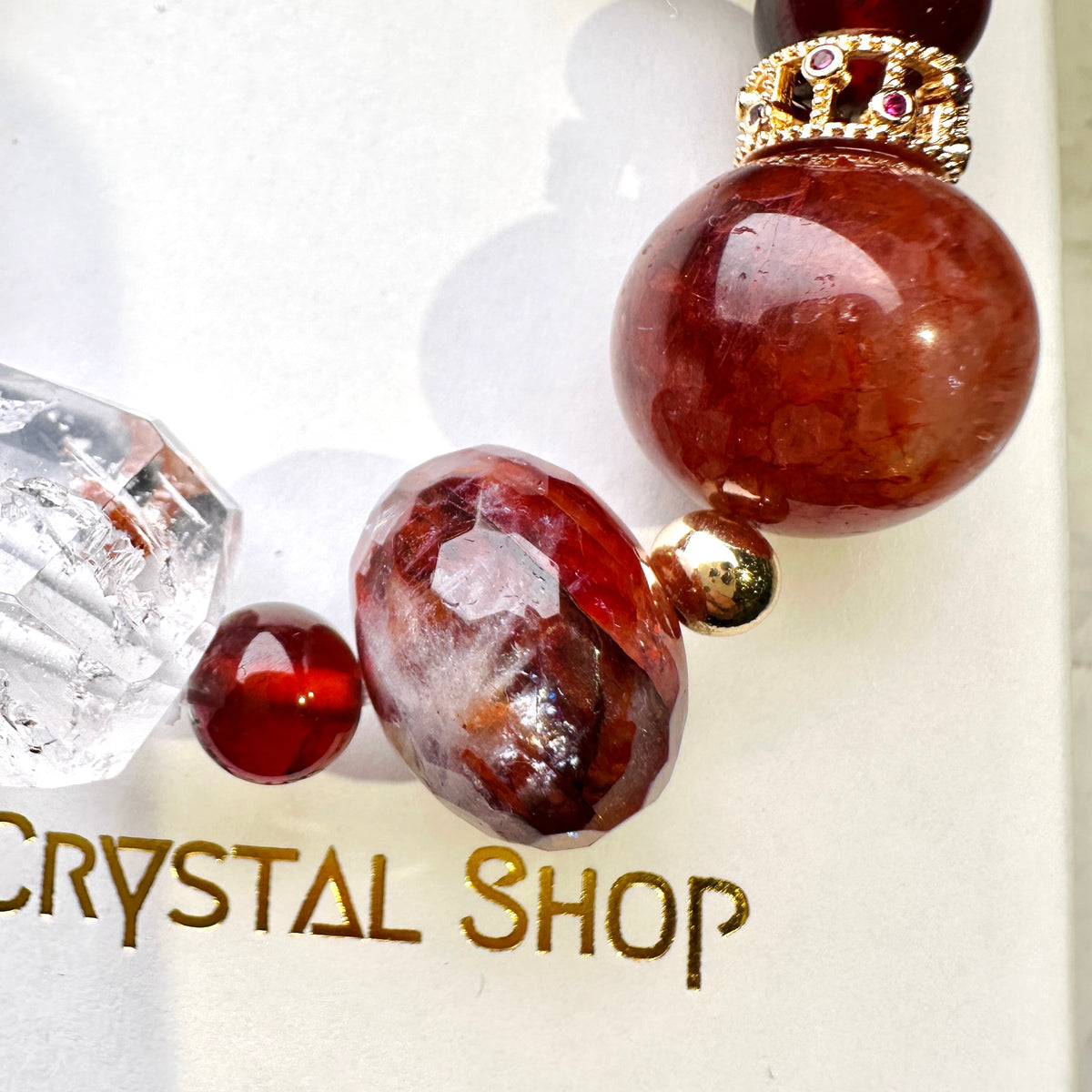Red Hematoid Orange Garnet Skeleton Quartz Bracelet 紅錦鯉 橙石榴 骸骨水晶手串 | 手串 bracelet | 側面角度 side angle