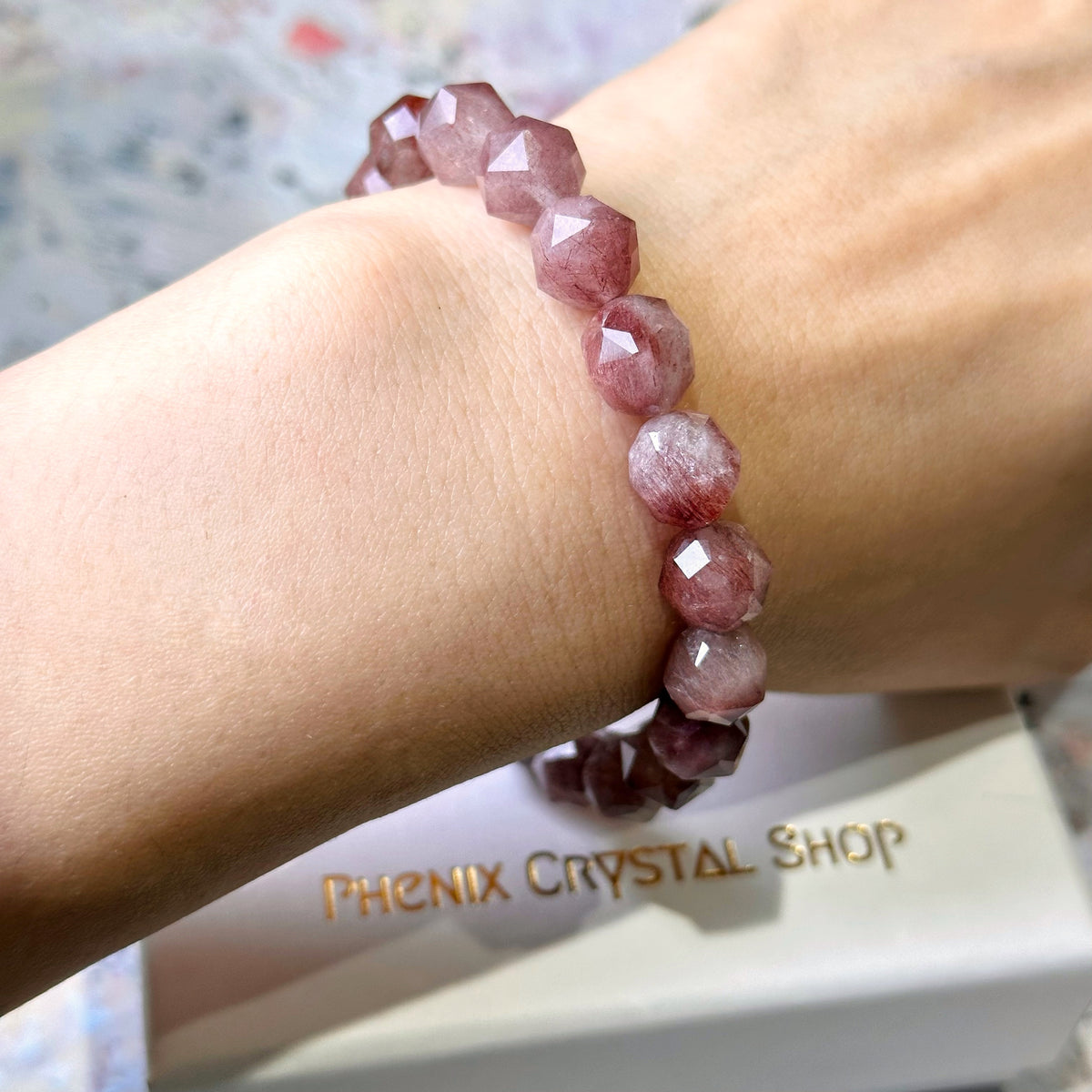 Red Rabbit Hair Quartz Starcut 紅兔毛手串 | 手串 bracelet | 紋理特寫 texture detail