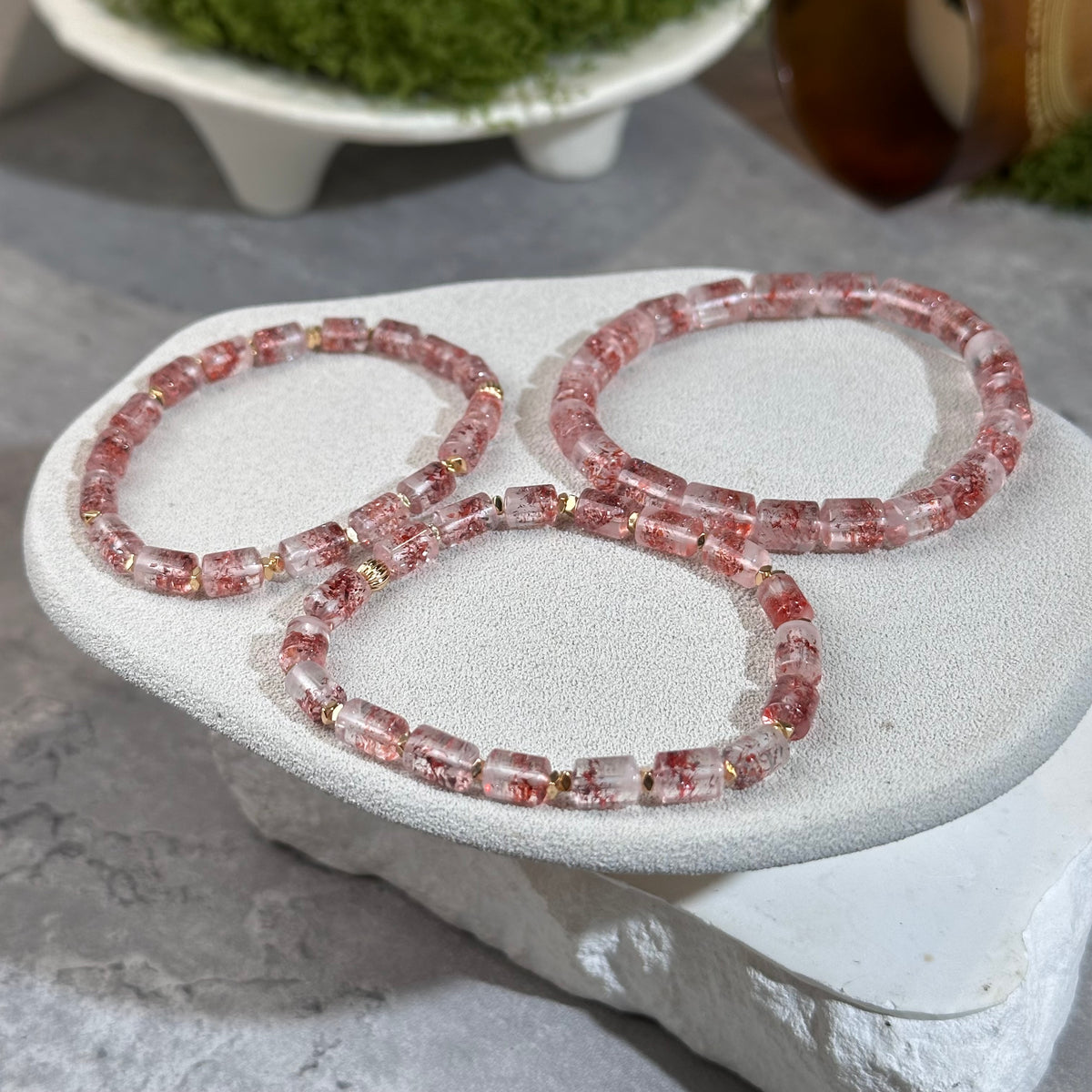 Red Super Seven Bracelet 金草莓超七手串 | 手串 bracelet | 細節特寫 close up detail