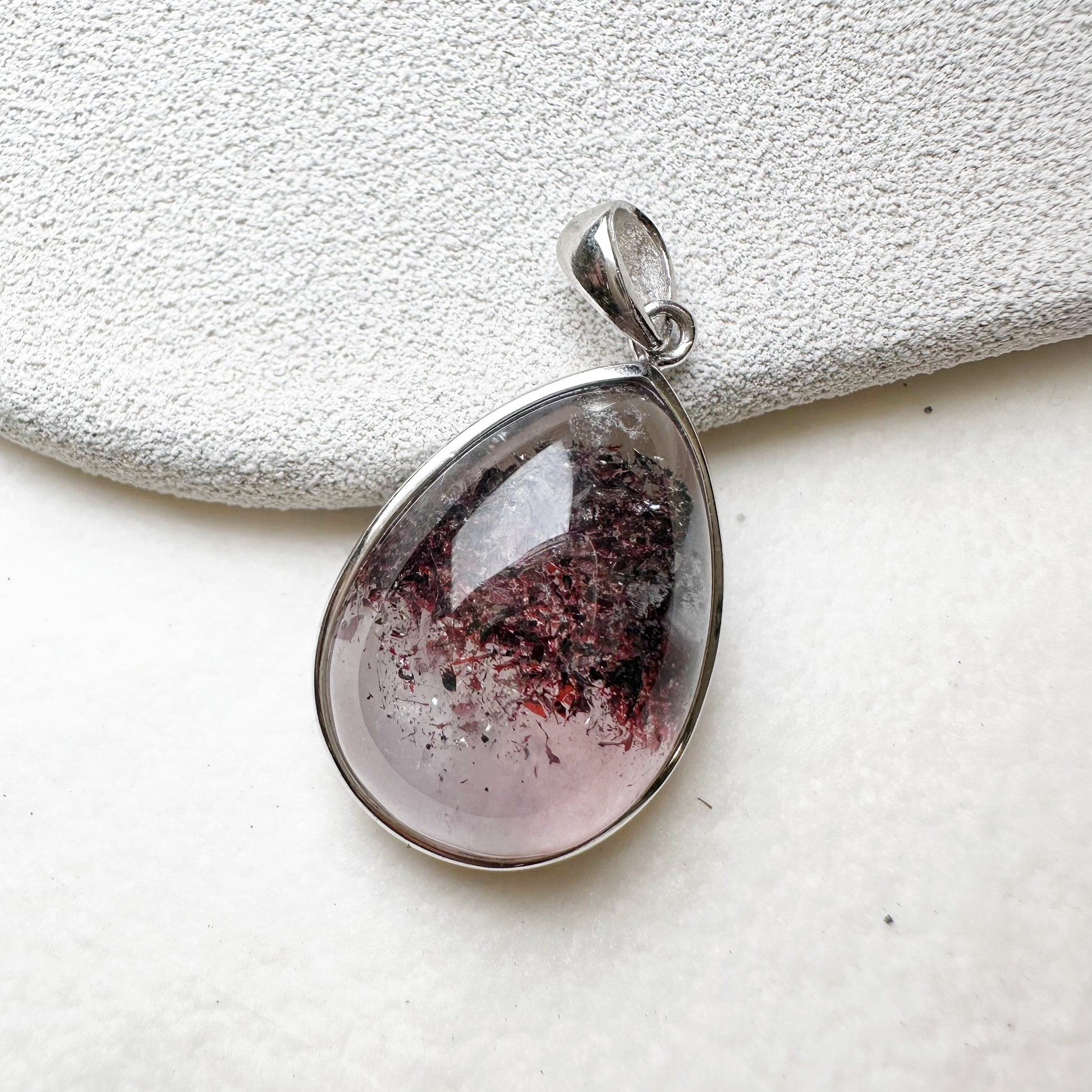 Red Super Seven Pendant 紅超七吊墜 | 吊墜 pendant | 正面圖 front view