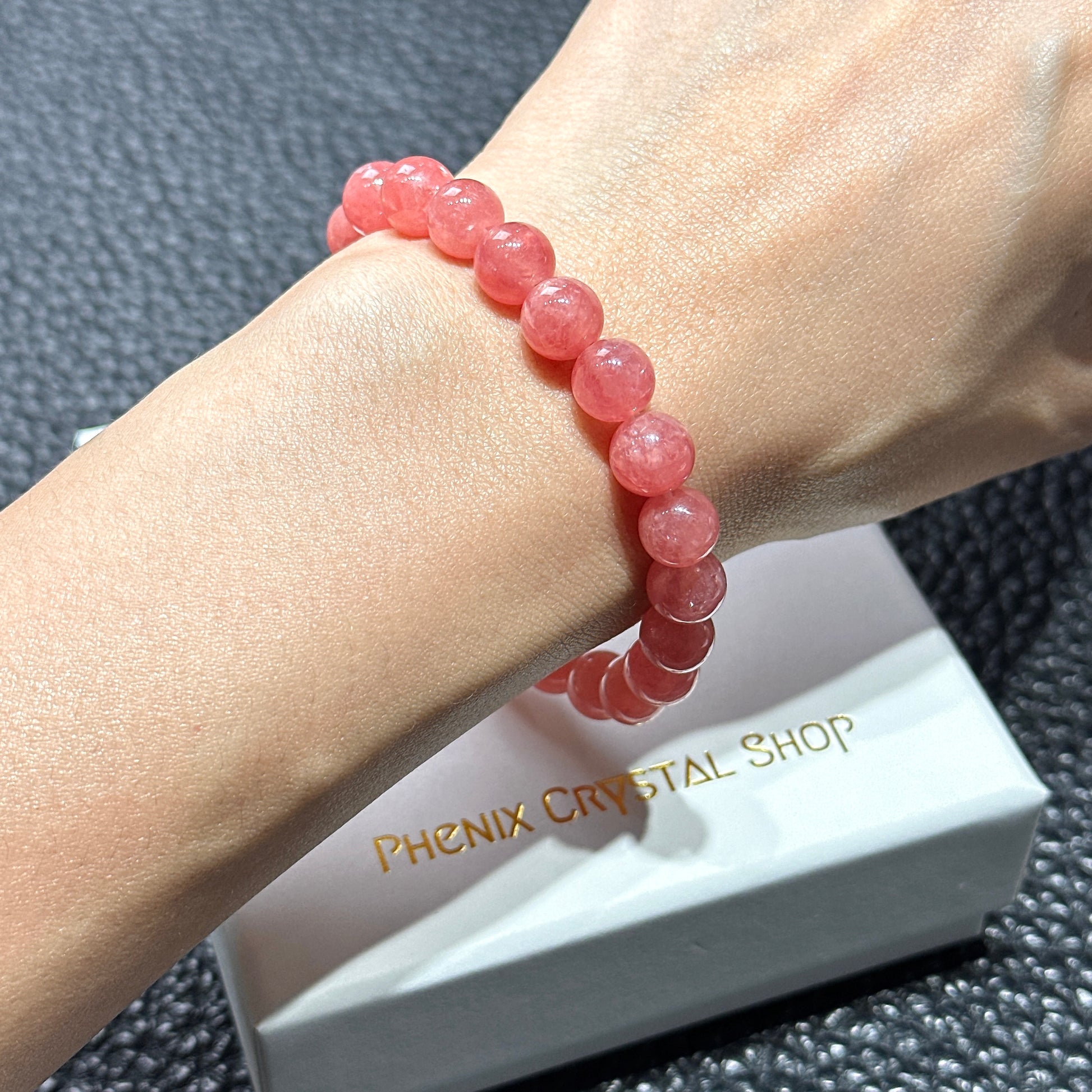 Rhodochrosite 冰種紅紋石 | 原礦 raw-crystal | 側面角度 side angle