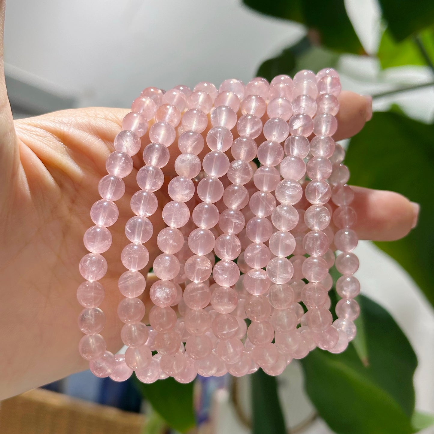 Rose Quartz Bracelet 馬達加斯加粉晶手串 | 手串 bracelet | 細節特寫 close up detail