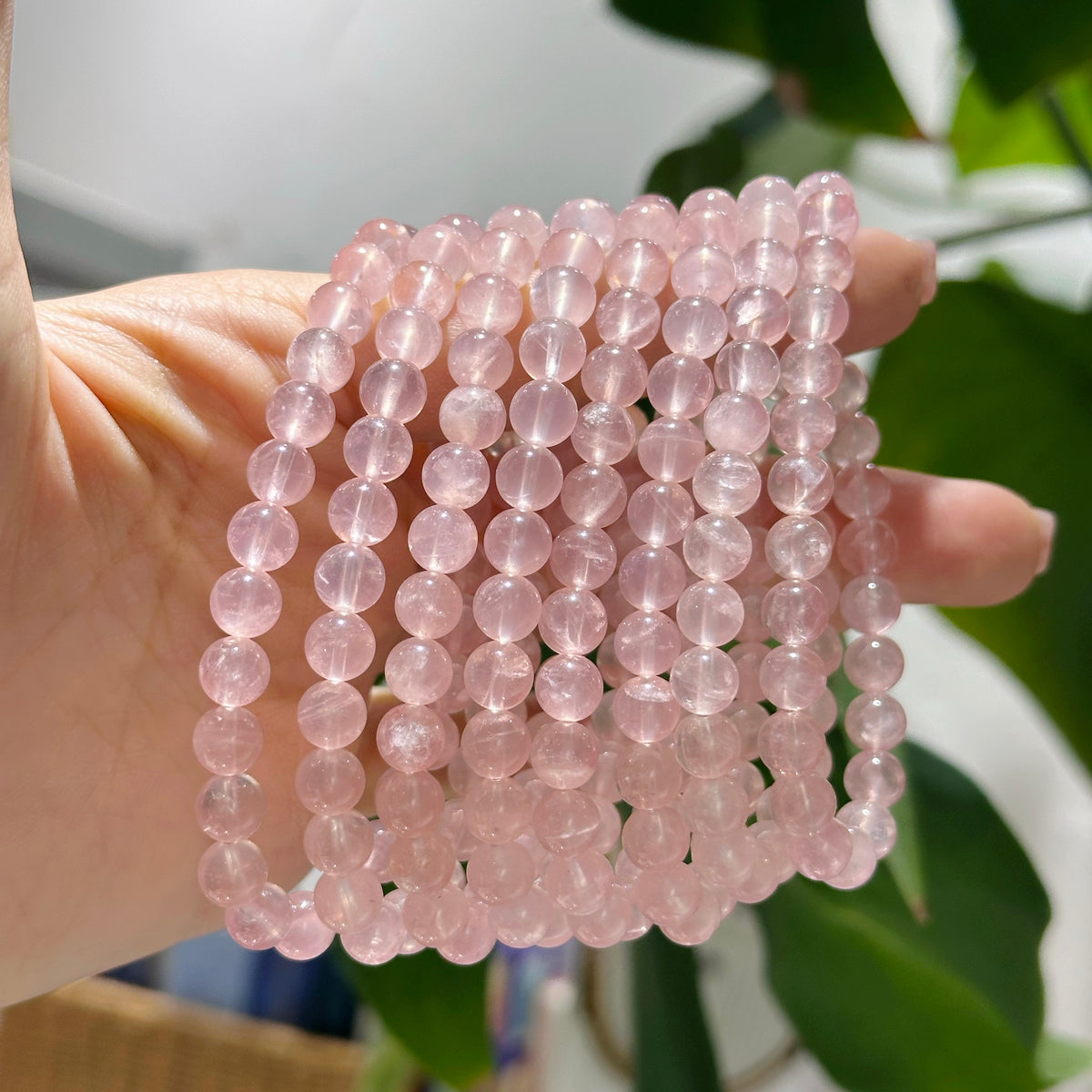 Rose Quartz Bracelet 馬達加斯加粉晶手串 | 手串 bracelet | 細節特寫 close up detail