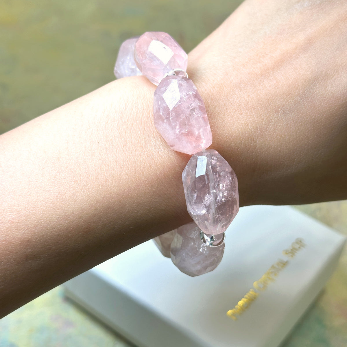 Rose Quartz Faceted Bracelet 粉晶切割款手串 | 手串 bracelet | 側面角度 side angle