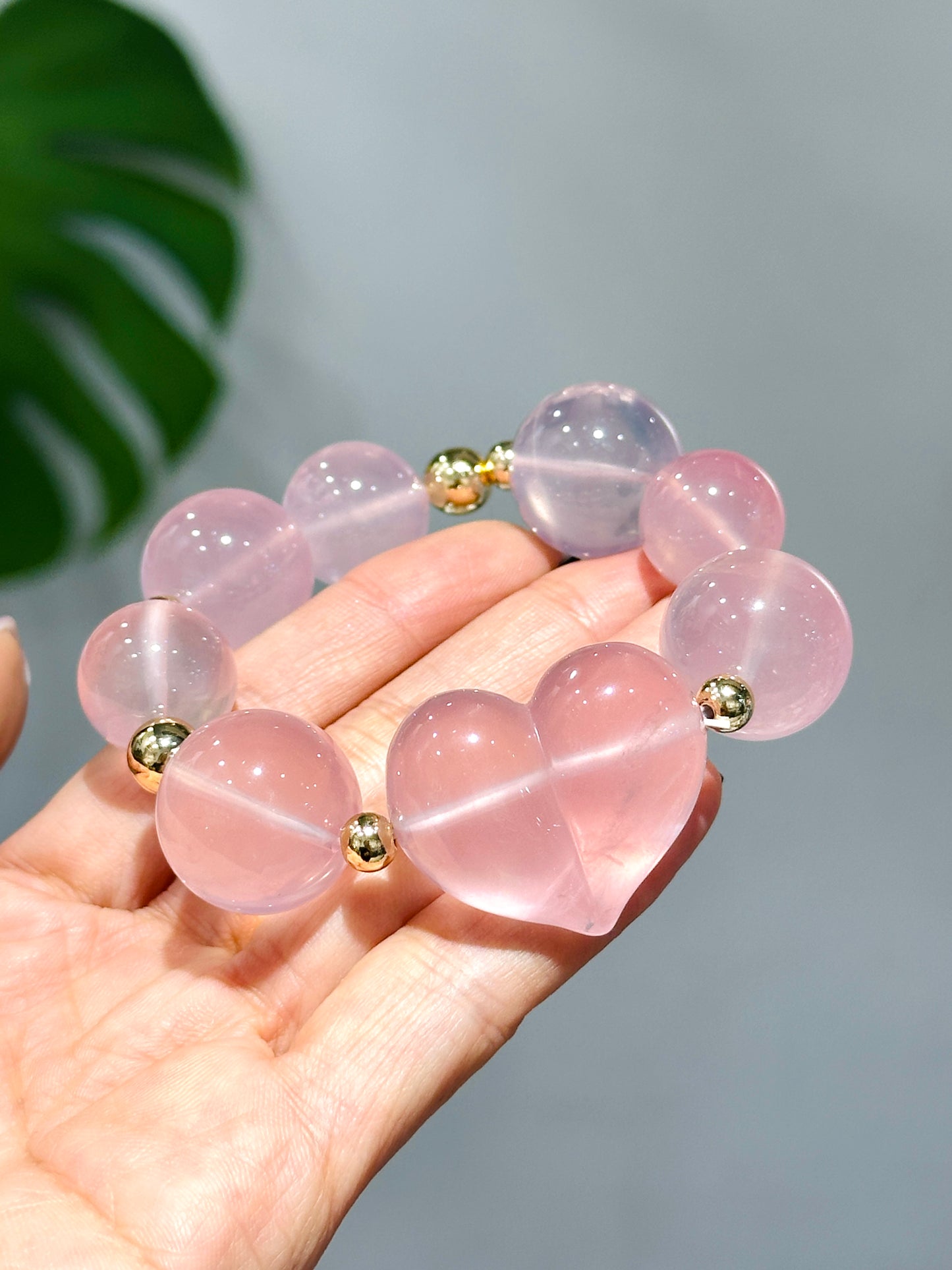 Starlight Rose Quartz 星光粉晶 | 原礦 raw-crystal | 細節特寫 close up detail