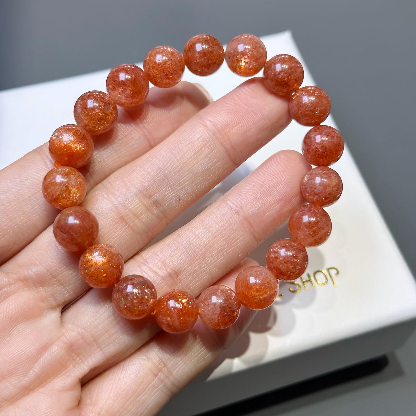 Sunstone Bracelet 金太陽手串 | 手串 bracelet | 側面角度 side angle