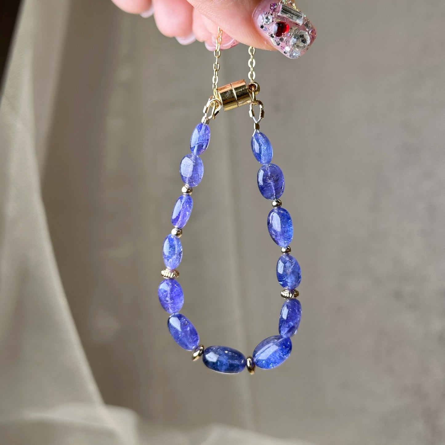 Tanzanite Bracelet 坦桑石橢圓形手鏈 | 手串 bracelet | 紋理特寫 texture detail