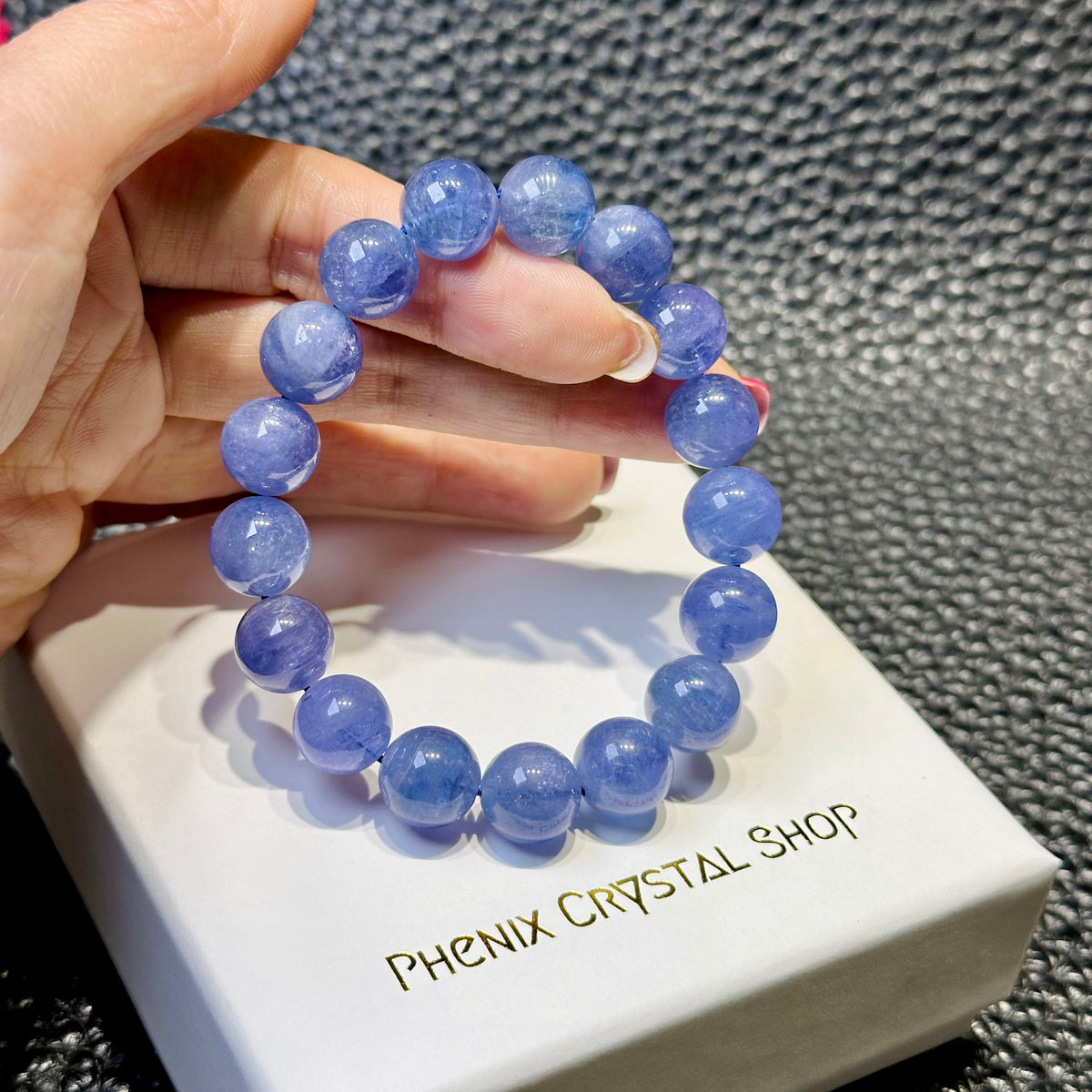 Tanzanite 坦桑石 | 原礦 raw-crystal | 側面角度 side angle