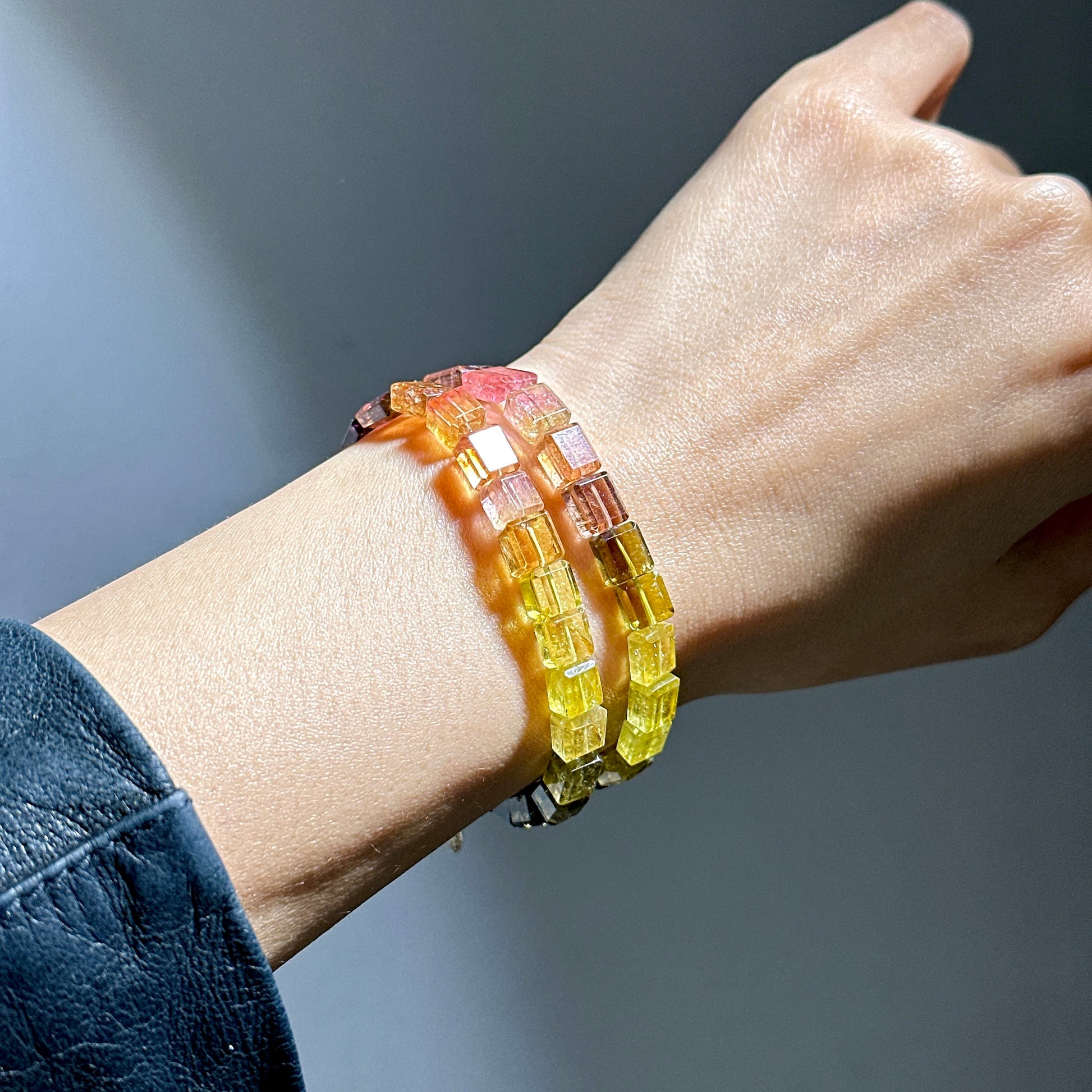Tourmaline Bracelet 方形彩碧璽手鏈 | 手串 bracelet | 紋理特寫 texture detail