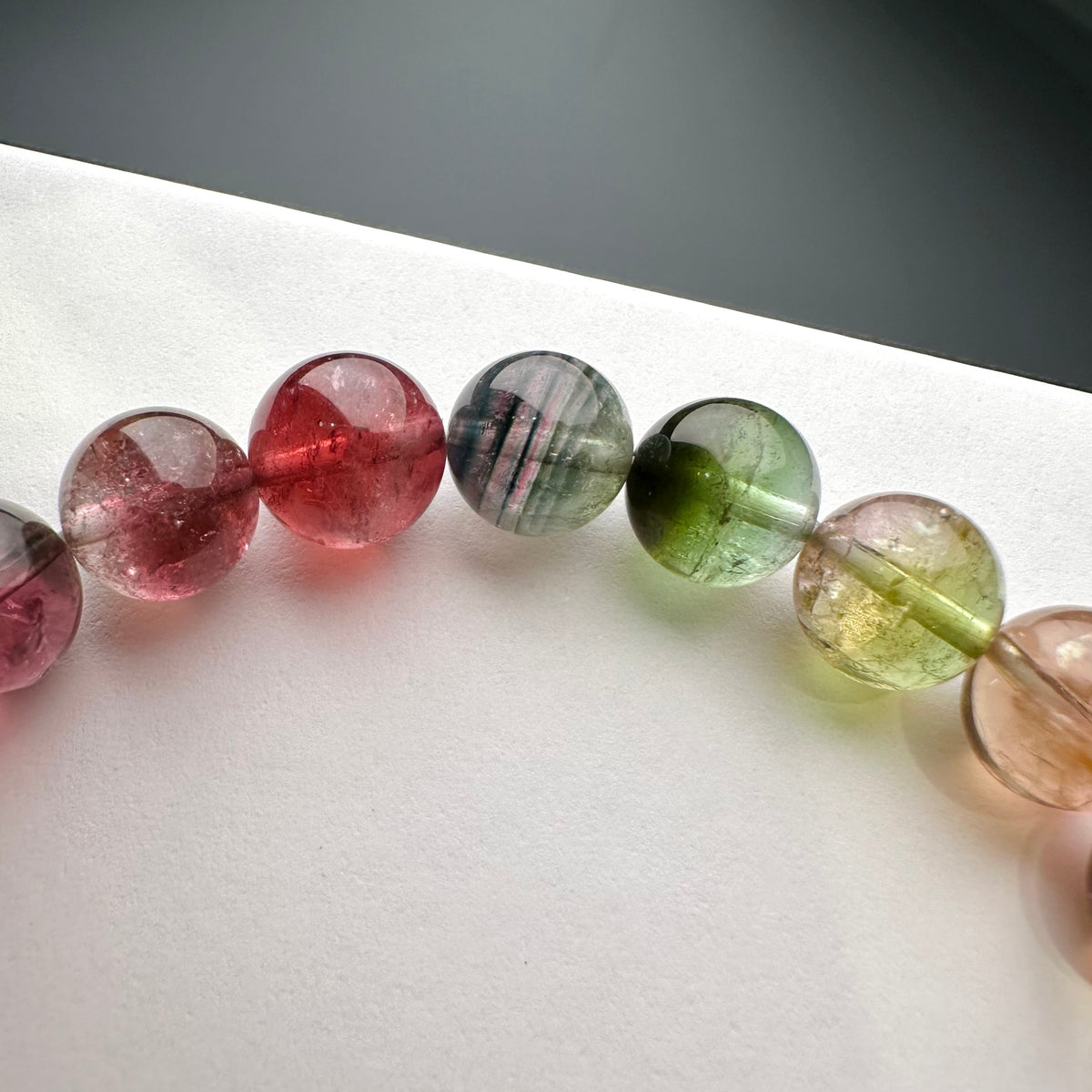 Watermelon Tourmaline 彩色西瓜碧璽 | 原礦 raw-crystal | 細節特寫 close up detail